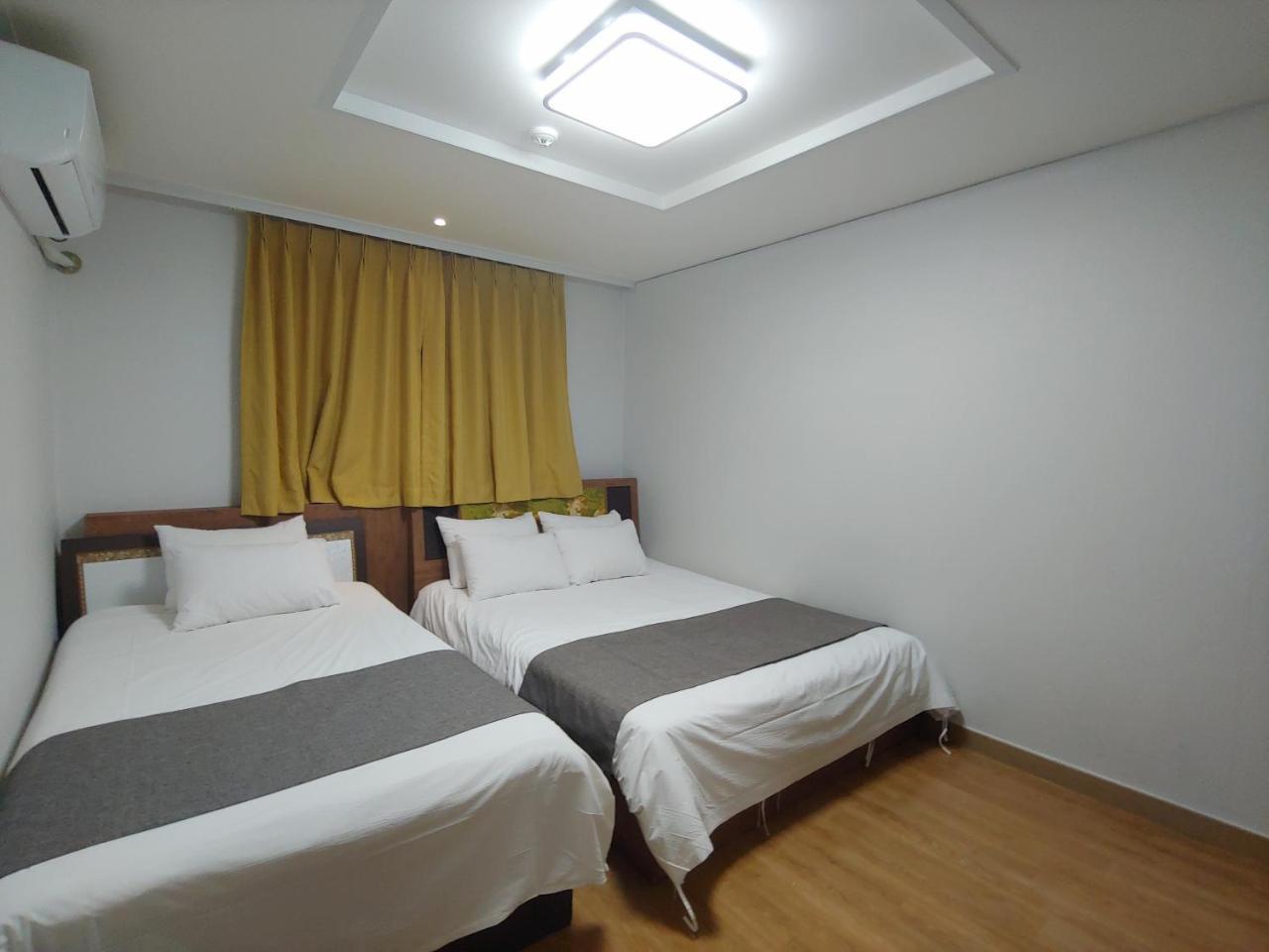 Gallery Hotel Bnb Jeju Exterior photo