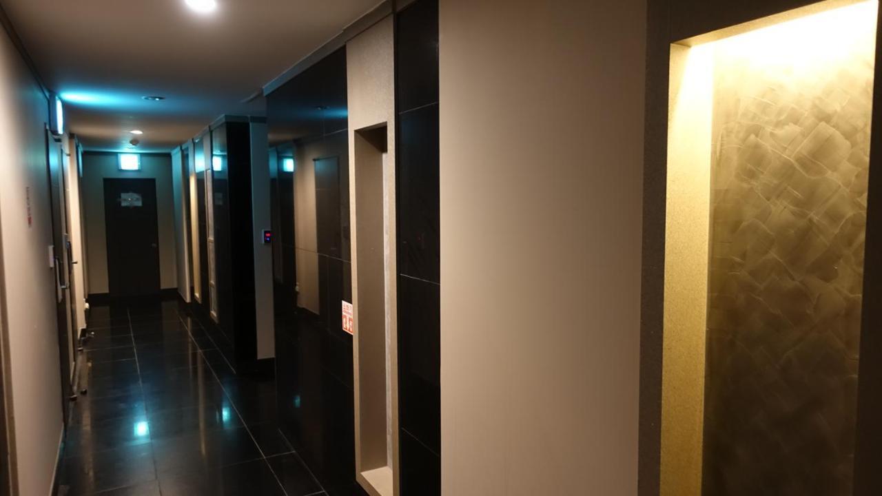 Gallery Hotel Bnb Jeju Exterior photo