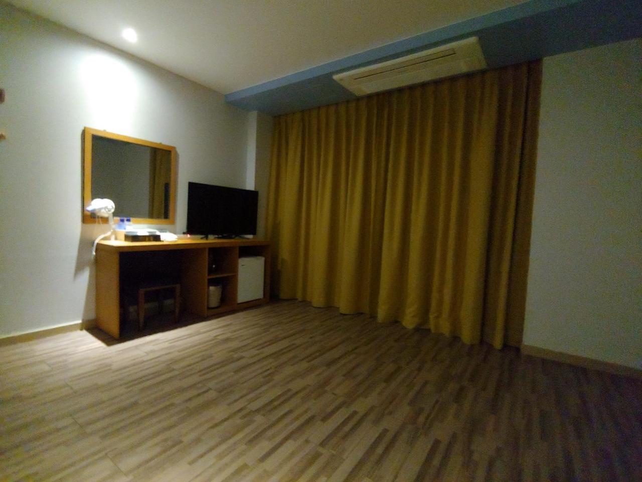 Gallery Hotel Bnb Jeju Exterior photo