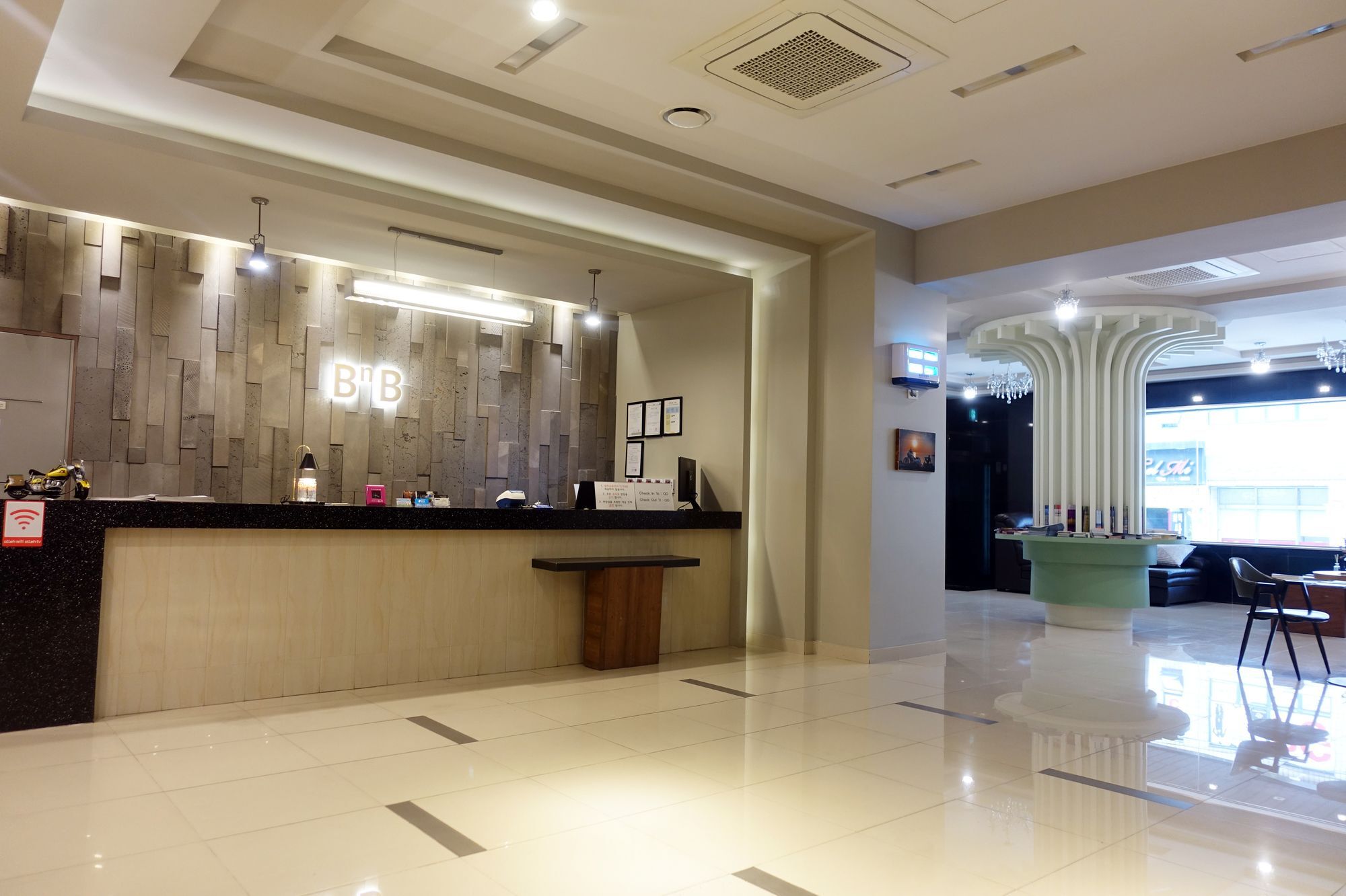 Gallery Hotel Bnb Jeju Exterior photo