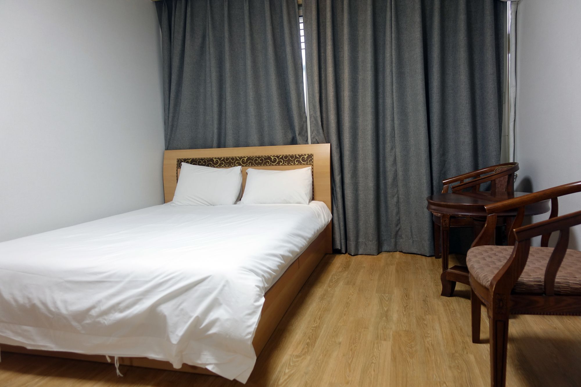 Gallery Hotel Bnb Jeju Exterior photo