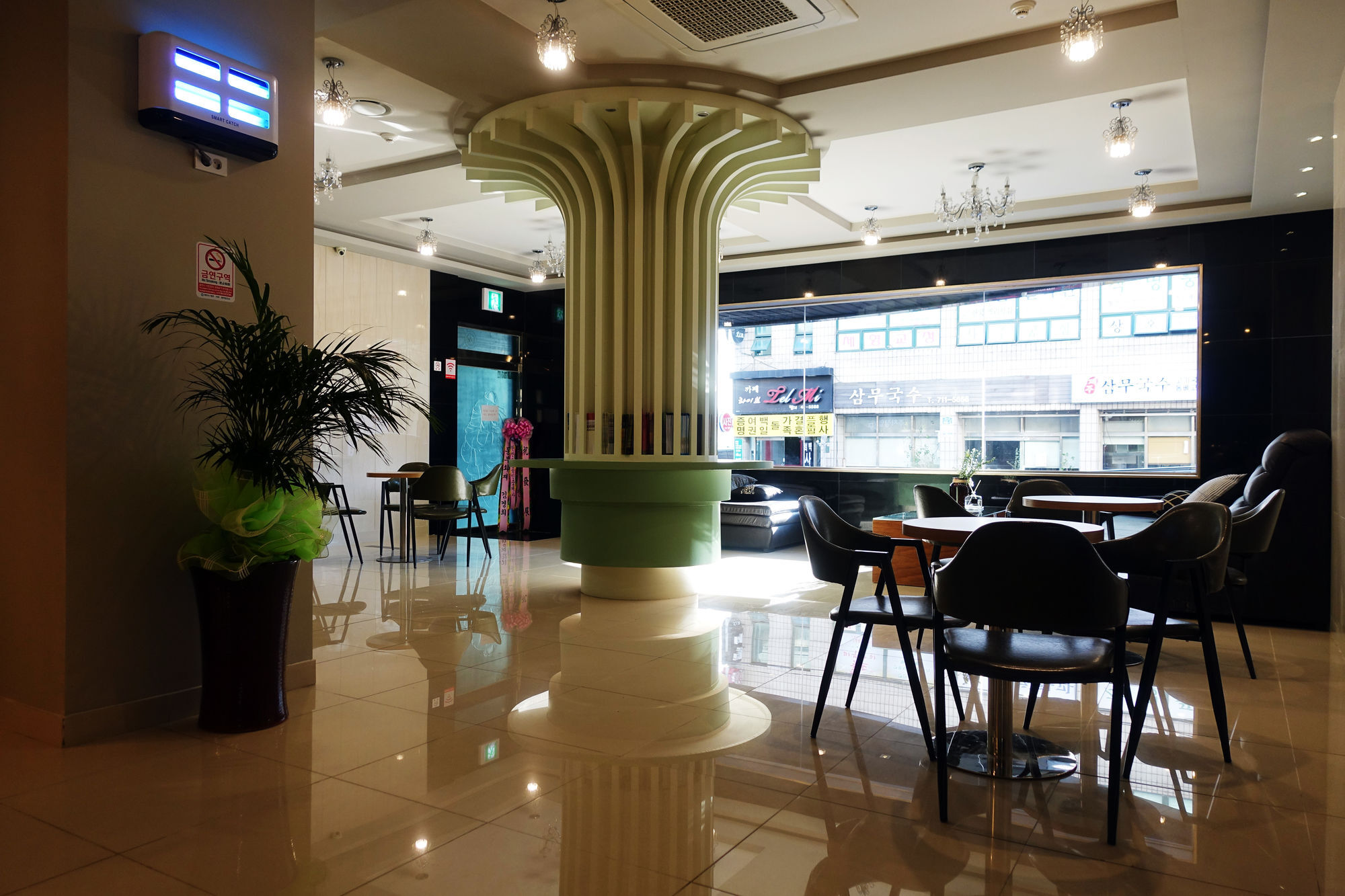 Gallery Hotel Bnb Jeju Exterior photo